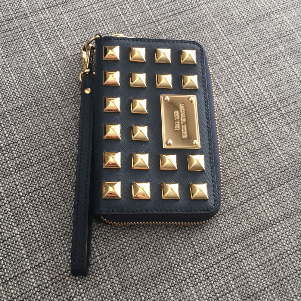 Michael Kors iPhone 5, 4s and 4 Zip Wallet